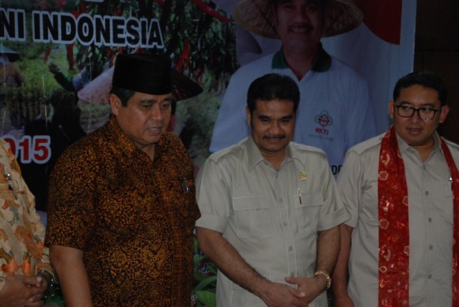 HBA dan SAH tampil mesra bersama Fadli Zon di Musda HKTI